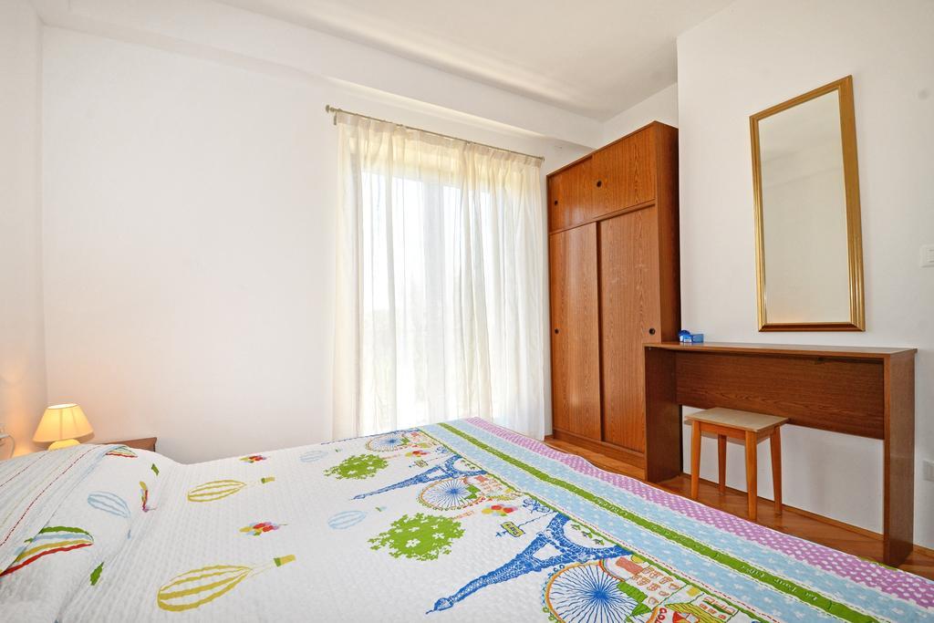 Apartments Mira Veleniki Esterno foto
